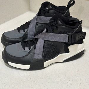 Nike Air Raid Black Men's Size 10 Street Blacktop Bball Shoes 642330-002